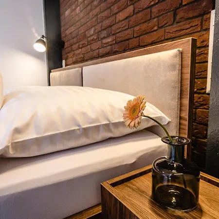 Garni Dock Готель