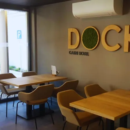 Garni Dock