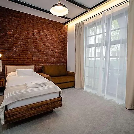 Hotel Garni Dock 3*