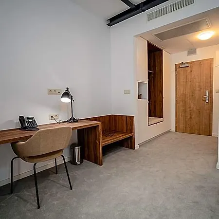 Garni Dock Hotel 3*