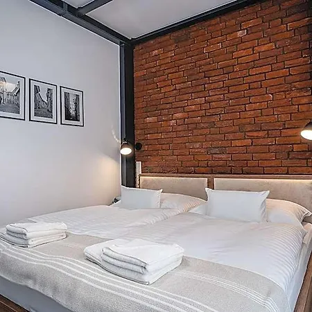 Garni Dock 3* Pressburg