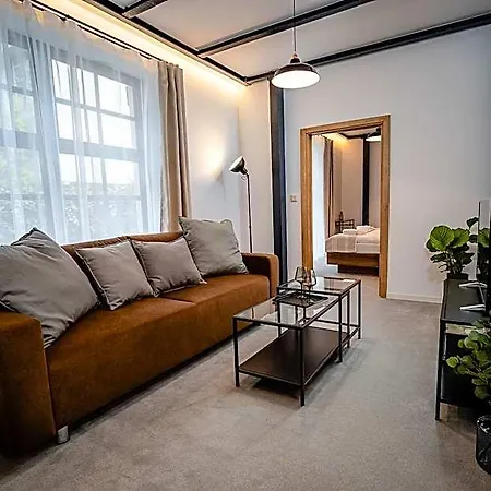 Hotel Garni Dock 3*