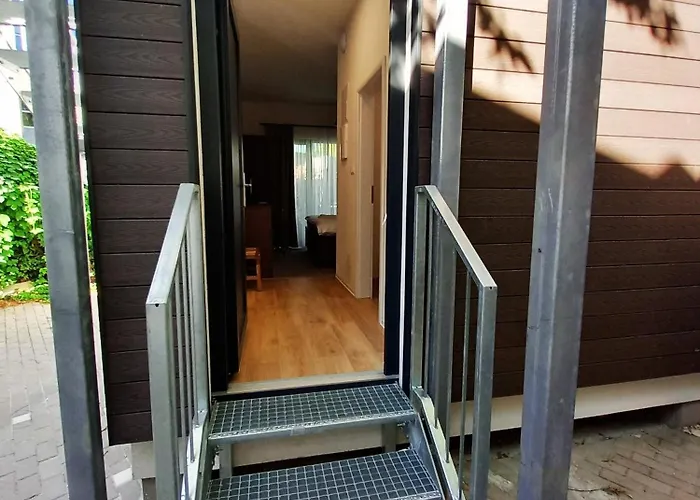 ホテル Garni Dock 3*