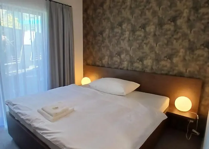 Garni Dock ホテル 3*