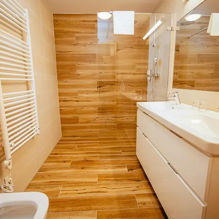 Garni Dock Ξενοδοχείο Μπρατισλάβα