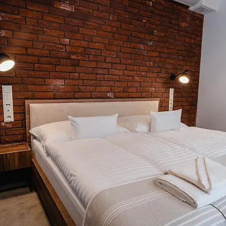 Garni Dock Отель 3*