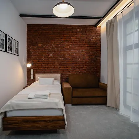 Отель Garni Dock Братислава